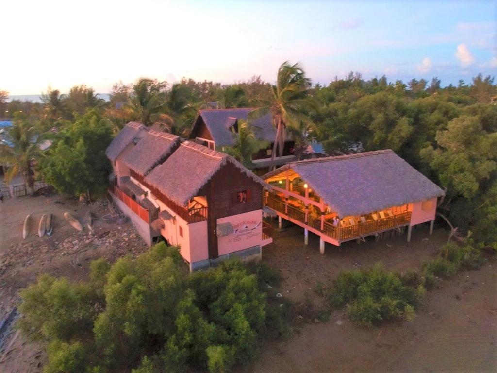 Hotel Trecicogne Morondava Kültér fotó